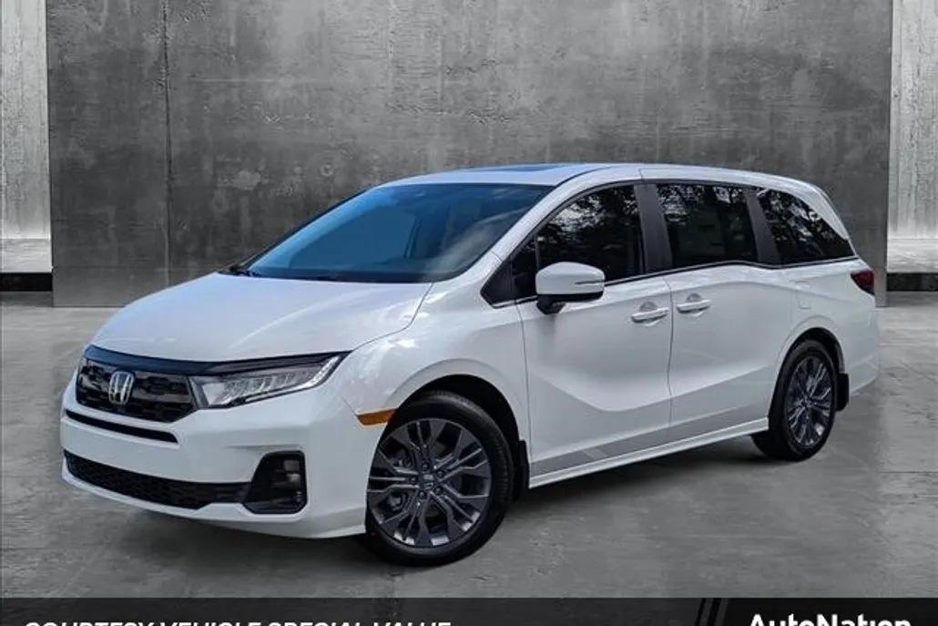 2025 Honda Odyssey Touring photo 1