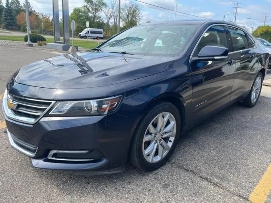 2019 Chevrolet Impala 1LT photo 1