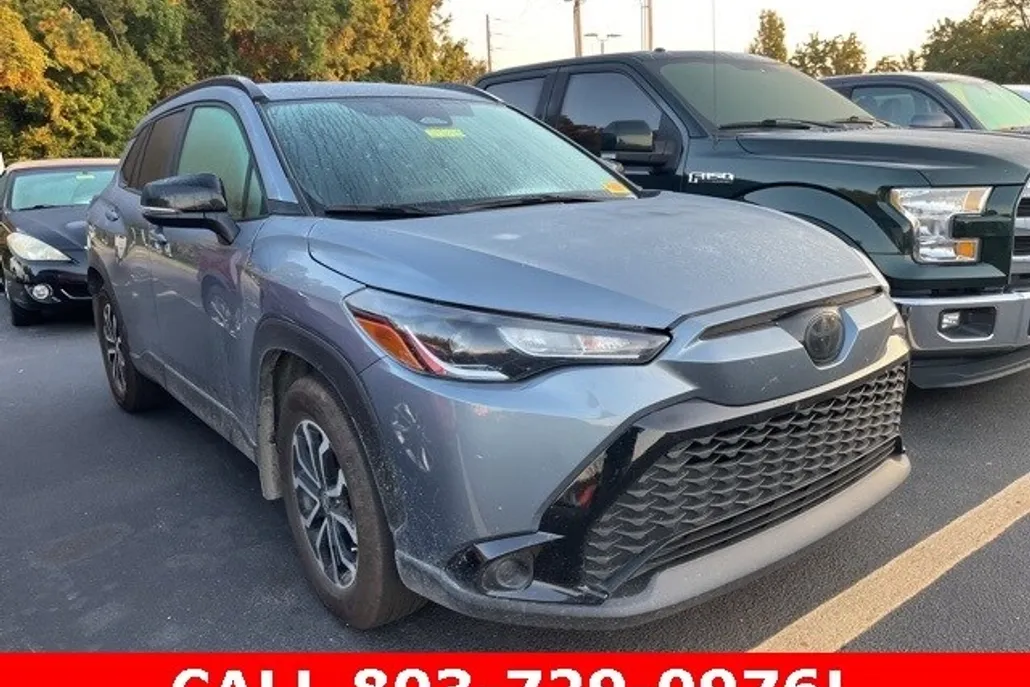 2025 Toyota Corolla Hybrid SE photo 1