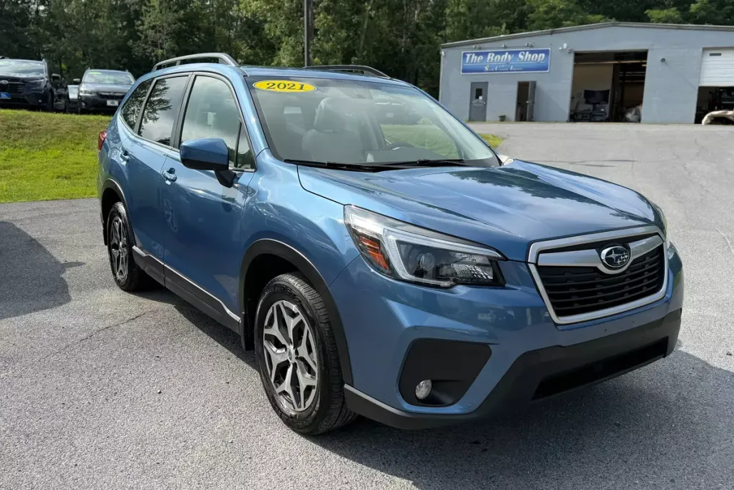 2021 Subaru Forester Premium photo 1