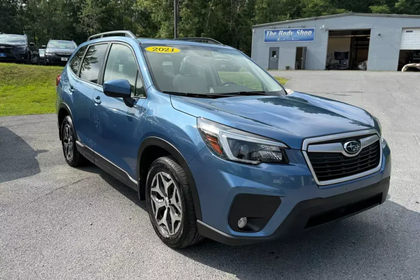 2021 Subaru Forester Premium photo 1