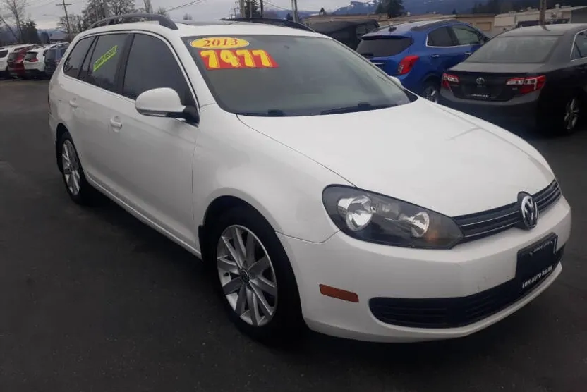 2013 Volkswagen Jetta SportWagen TDI photo 1