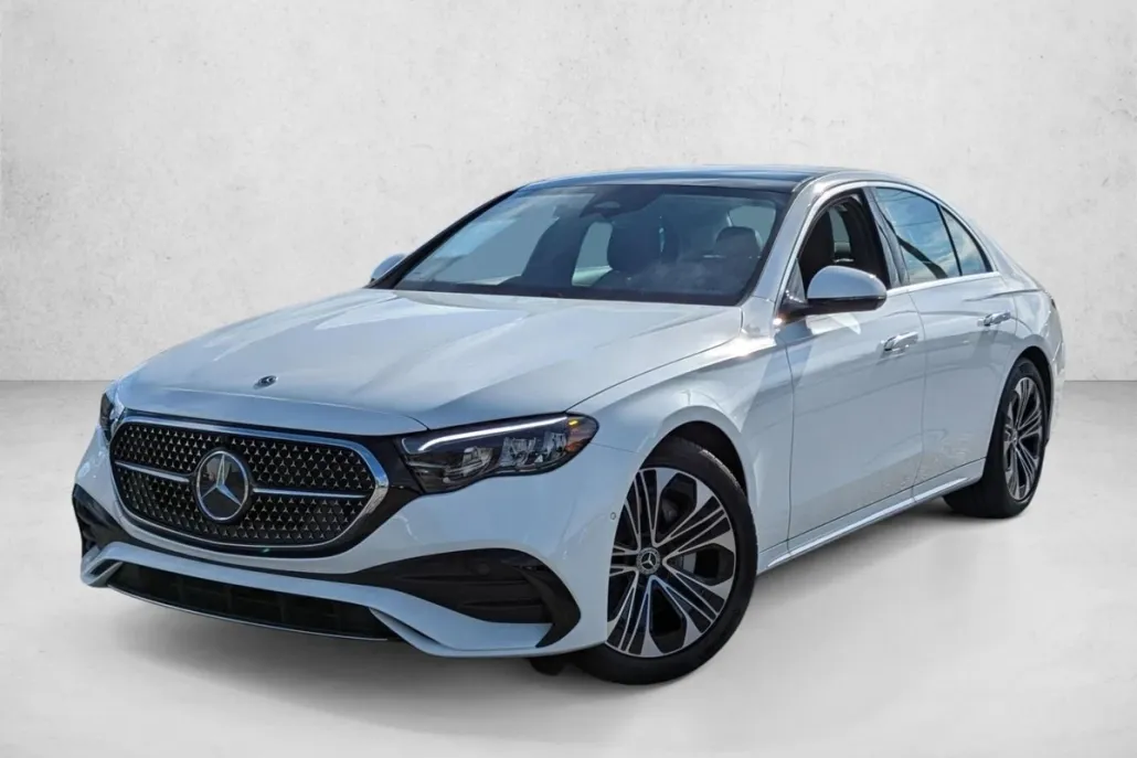 2025 Mercedes Benz E 350 Sedan photo 1