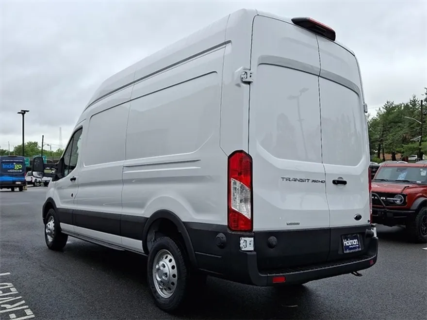 2025 Ford Transit photo 1