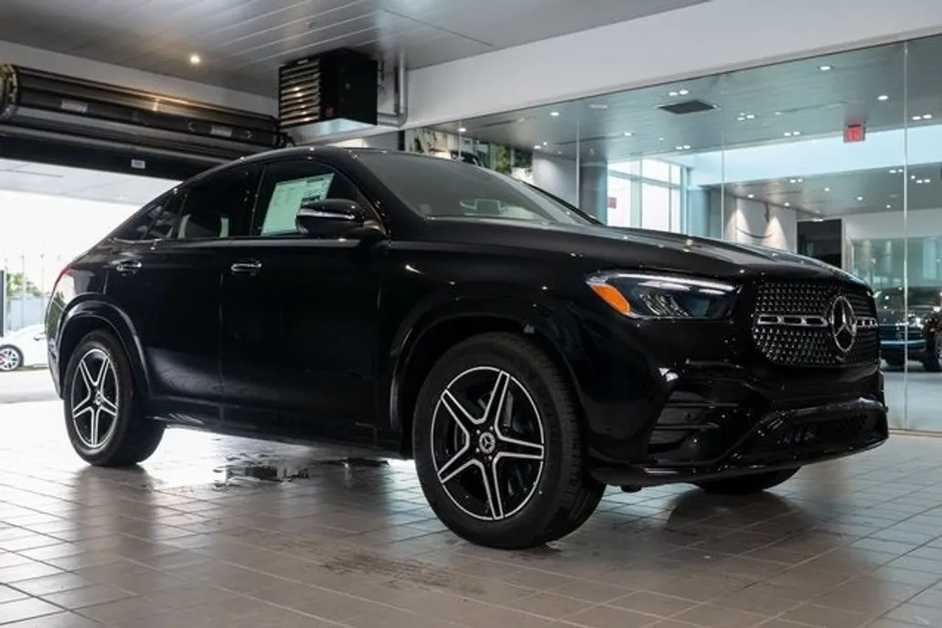 2026 Mercedes Benz GLE 450 4MATIC photo 1