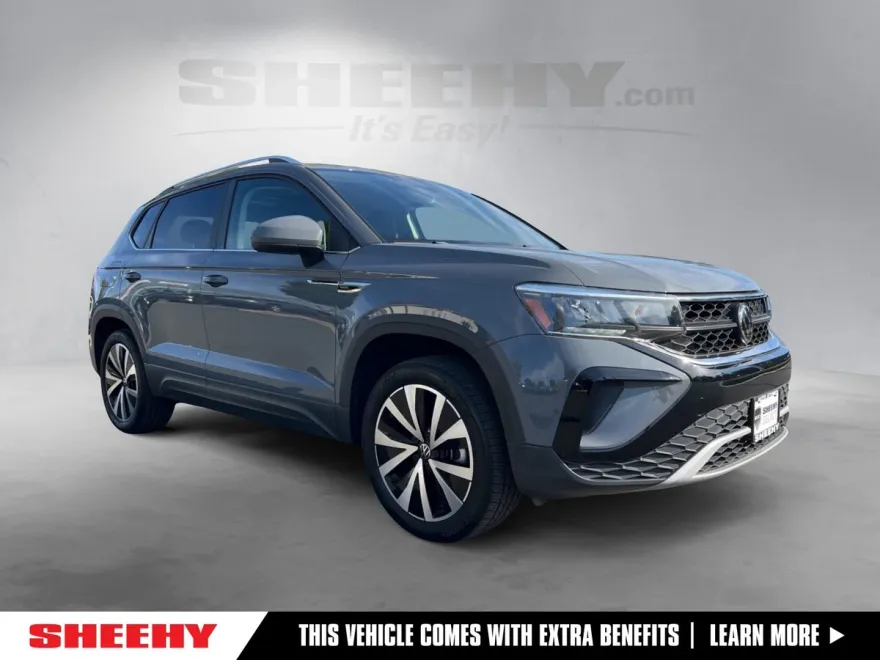 2023 Volkswagen Taos SE photo 1