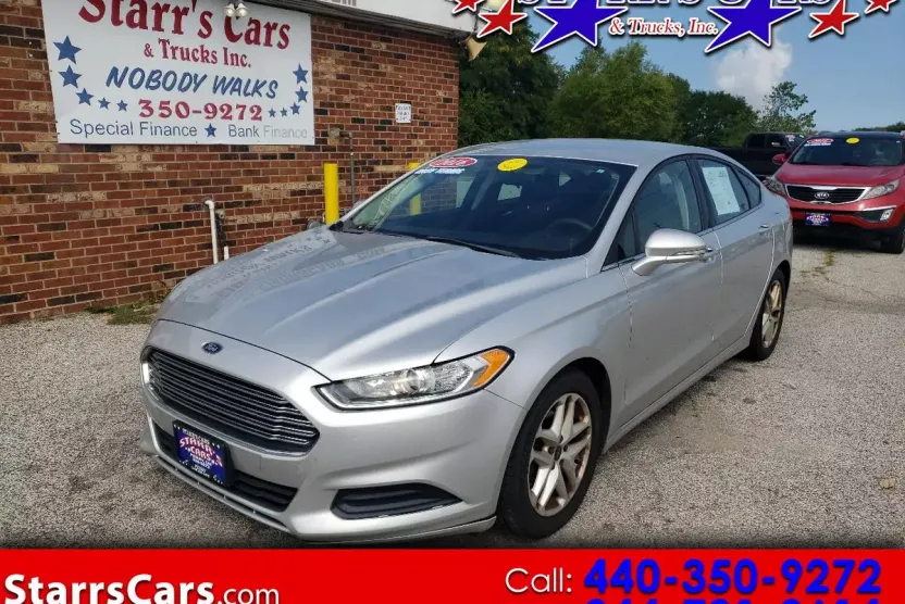 2016 Ford Fusion SE photo 1