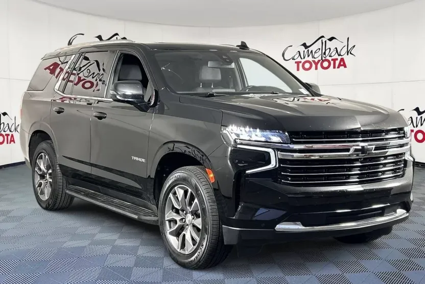 2022 Chevrolet Tahoe LT photo 1