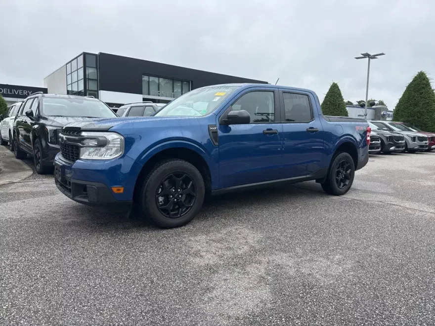 2024 Ford Maverick XLT photo 1