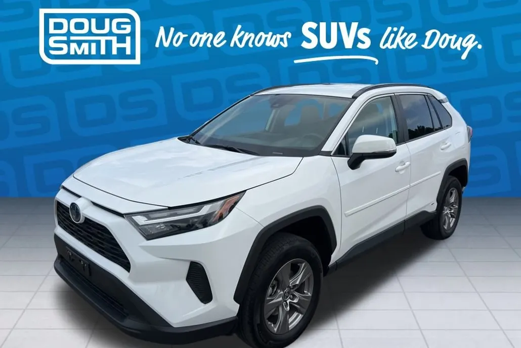 2023 Toyota RAV4 Hybrid LE photo 1