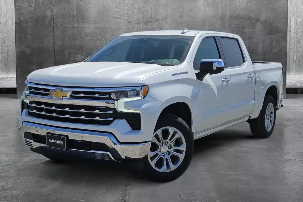 2025 Chevrolet Silverado 1500 LTZ photo 1