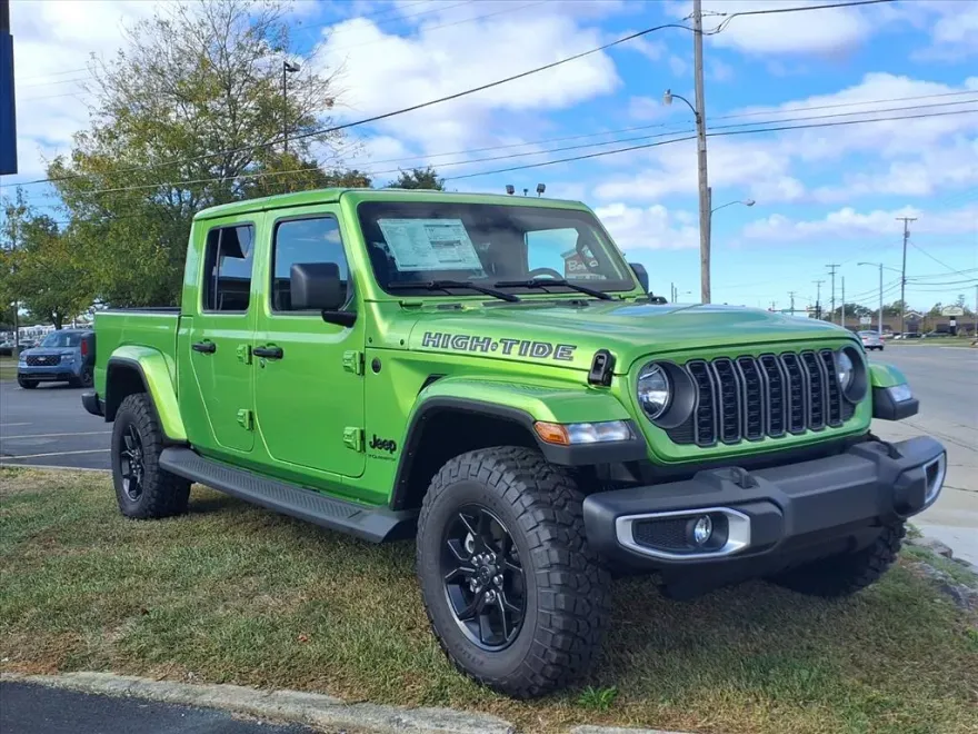 2025 Jeep Gladiator Sport photo 1
