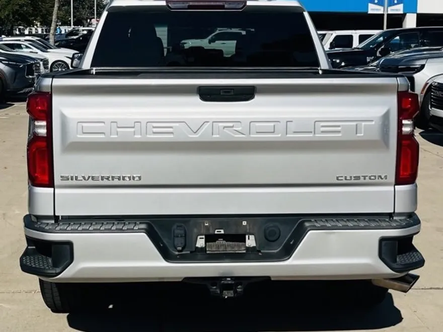2020 Chevrolet Silverado 1500 Custom photo 1