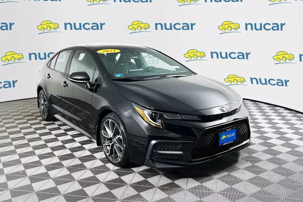 2021 Toyota Corolla SE photo 1
