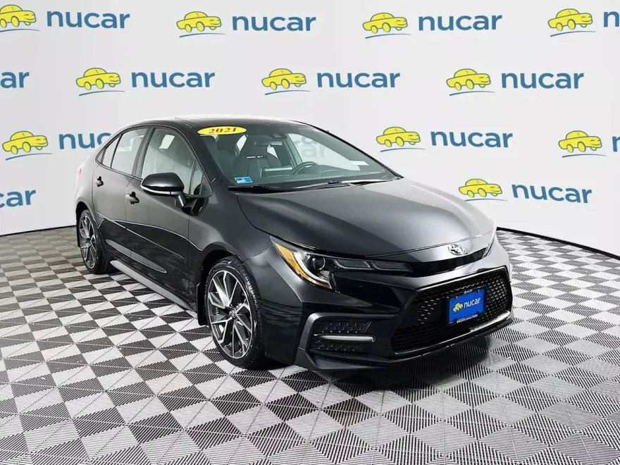 2021 Toyota Corolla SE photo 1