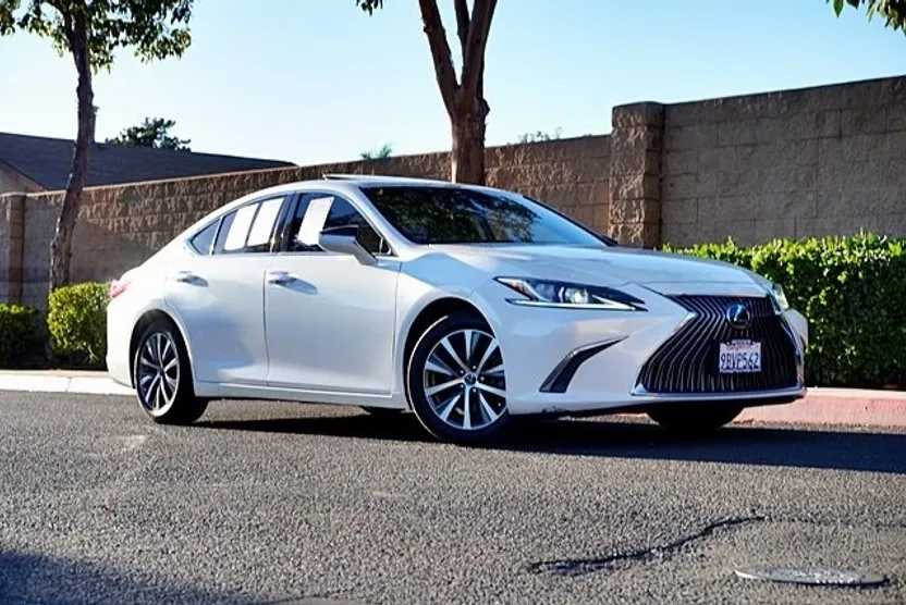 2019 Lexus ES 350 photo 1