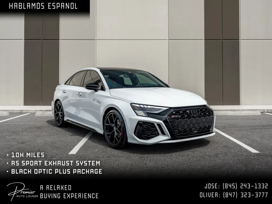 2024 Audi RS 3 Base photo 1