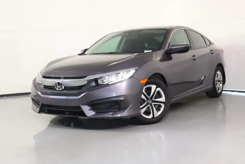 2018 Honda Civic LX photo 1