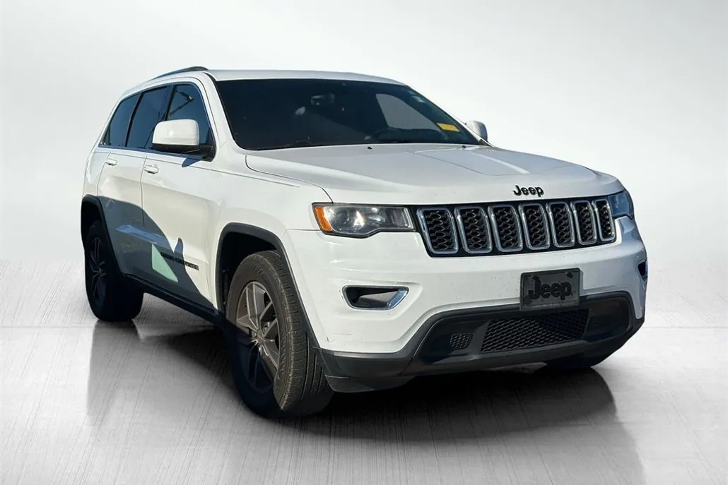 2018 Jeep Grand Cherokee Laredo photo 1