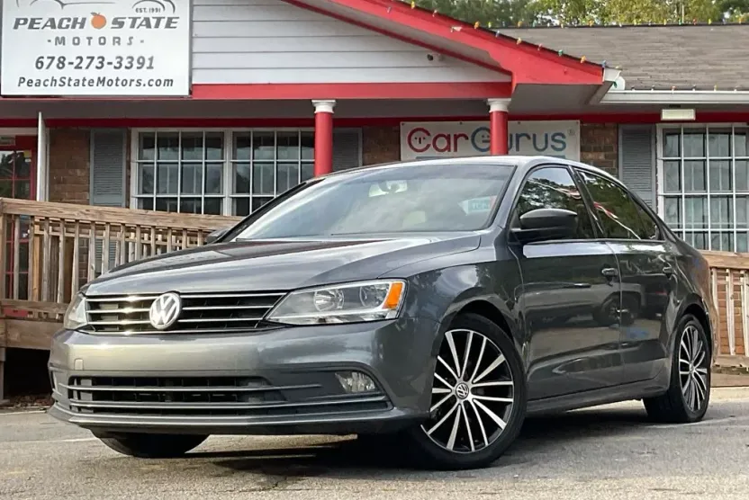 2016 Volkswagen Jetta 1.8T Sport photo 1