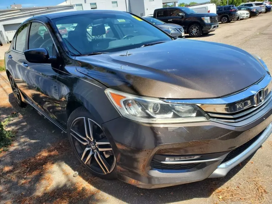 2017 Honda Accord Sport SE photo 1