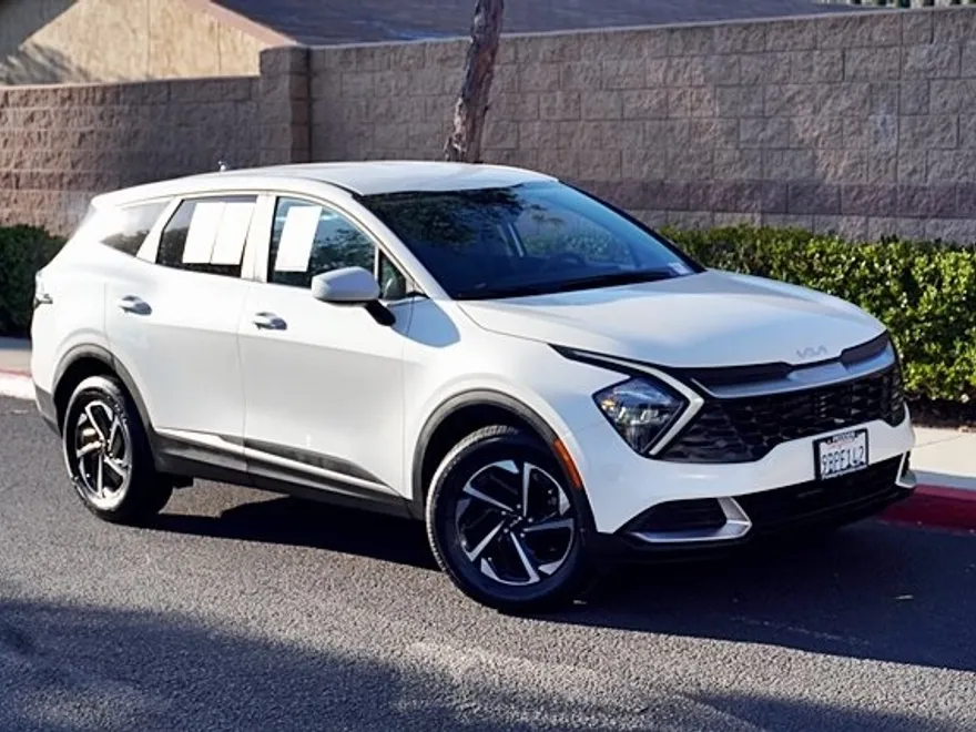 2023 Kia Sportage Hybrid LX photo 1