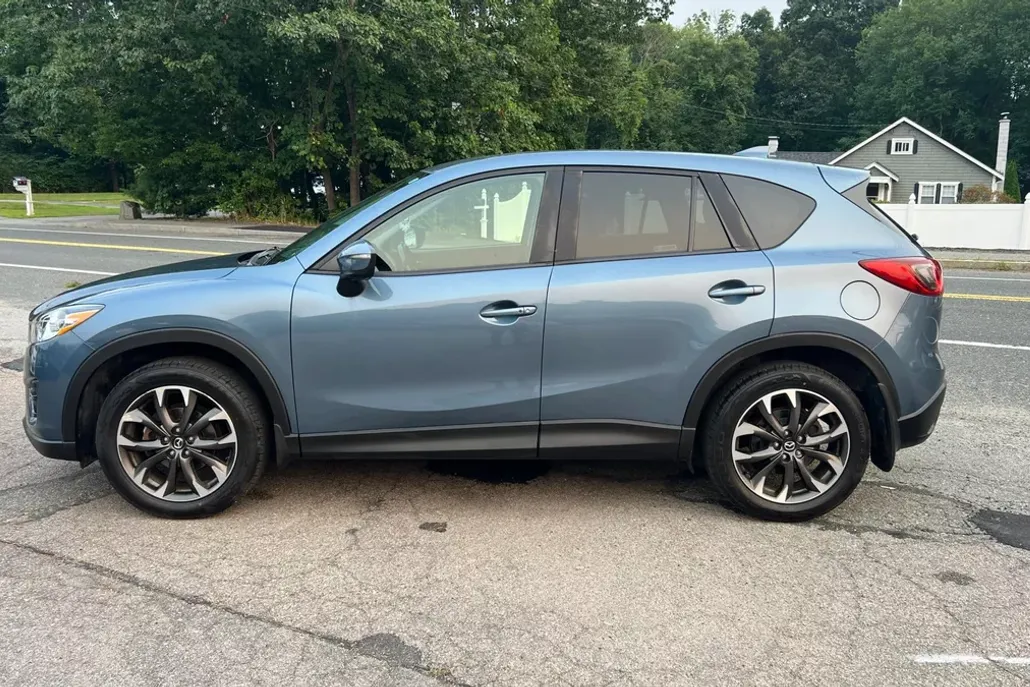 2016 Mazda CX-5 Grand Touring Sport photo 1