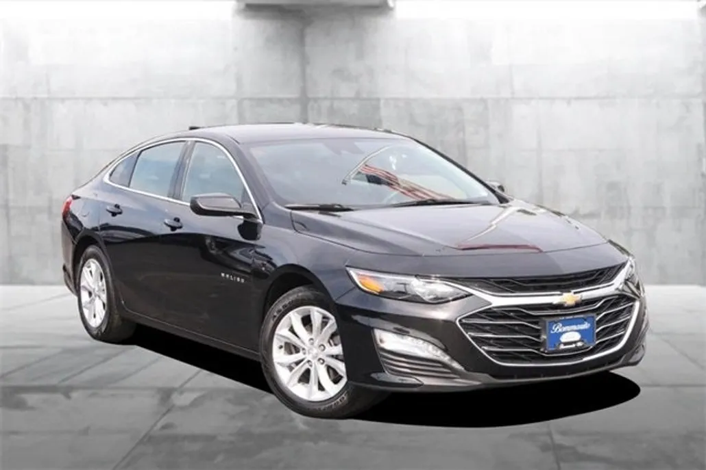 2024 Chevrolet Malibu 1LT photo 1