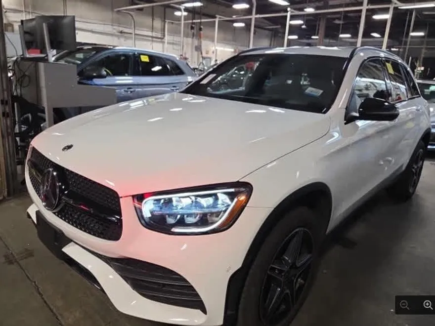 2022 Mercedes Benz GLC 300 4MATIC photo 1