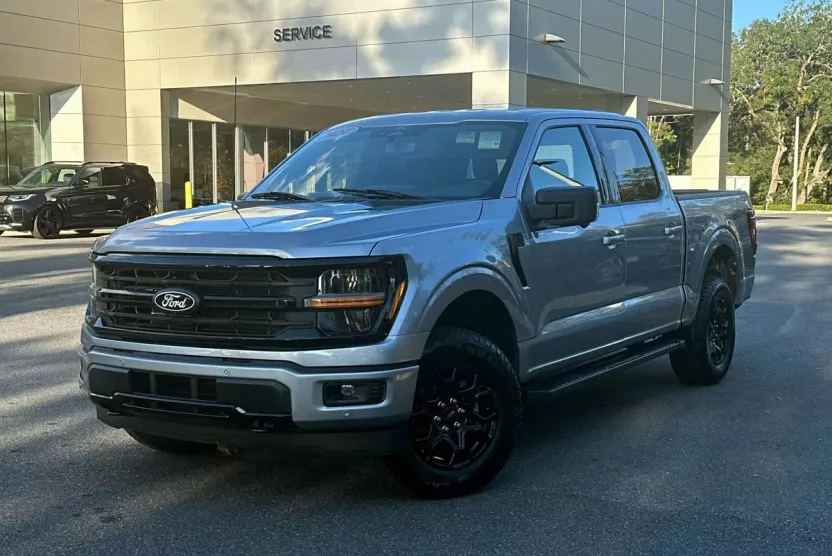 2024 Ford F-150 XLT photo 1