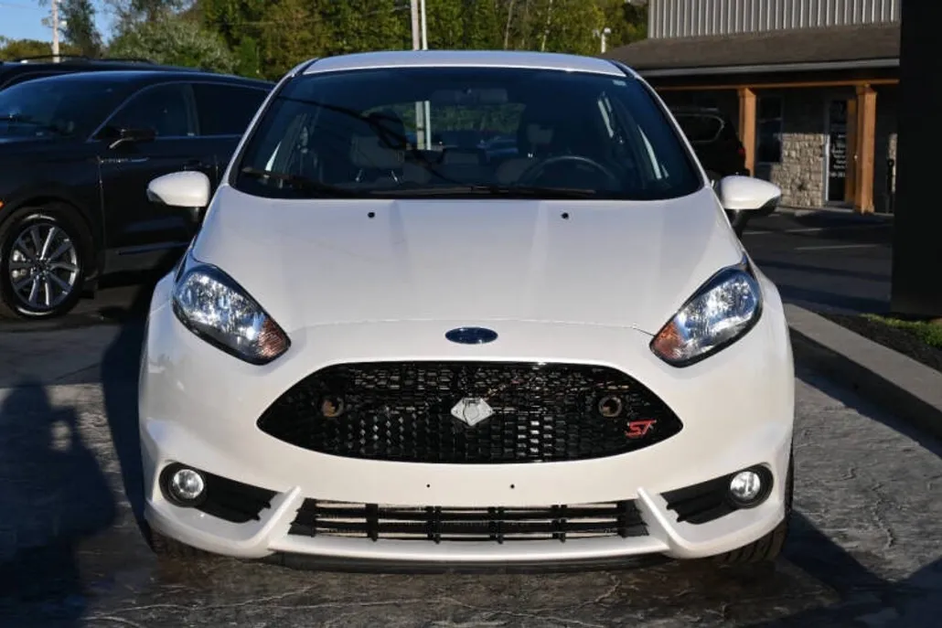 2019 Ford Fiesta ST photo 1