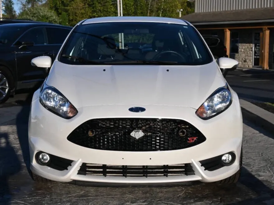 2019 Ford Fiesta ST photo 1