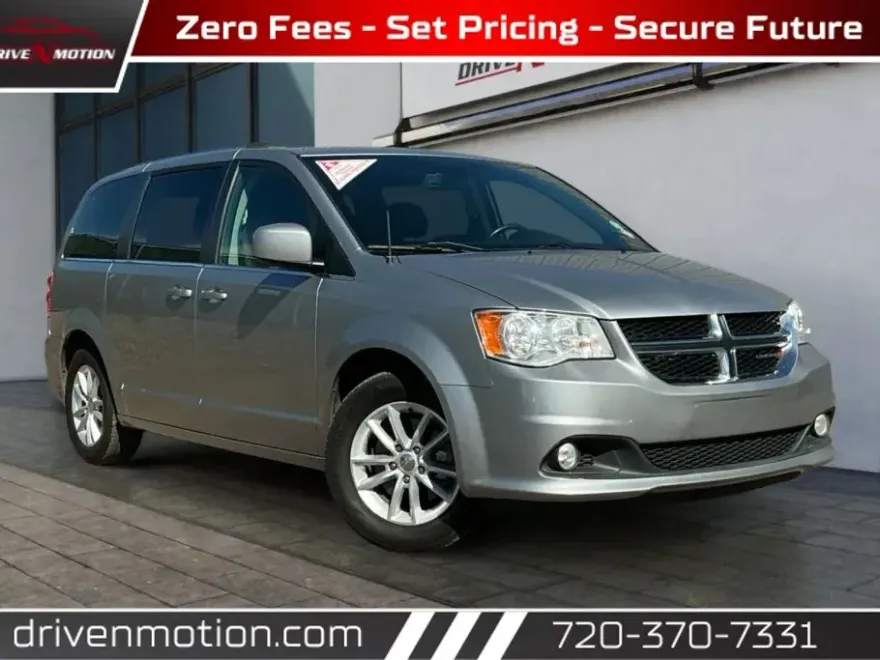2019 Dodge Grand Caravan SXT photo 1