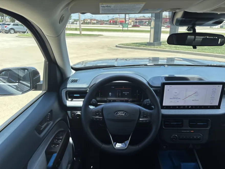 2025 Ford Maverick XLT photo 1