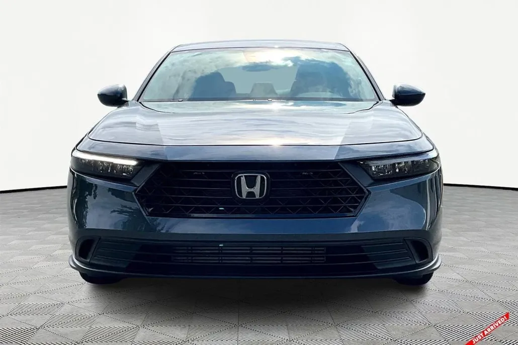 2025 Honda Accord LX photo 1