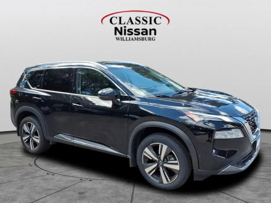2023 Nissan Rogue SL photo 1