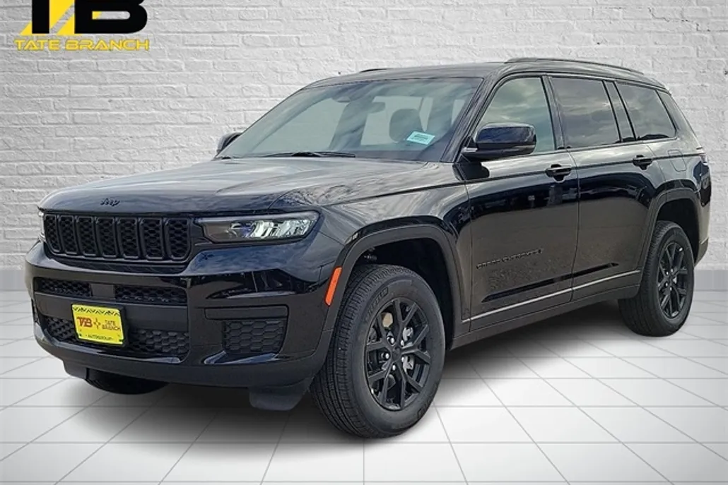 2025 Jeep Grand Cherokee Altitude photo 1
