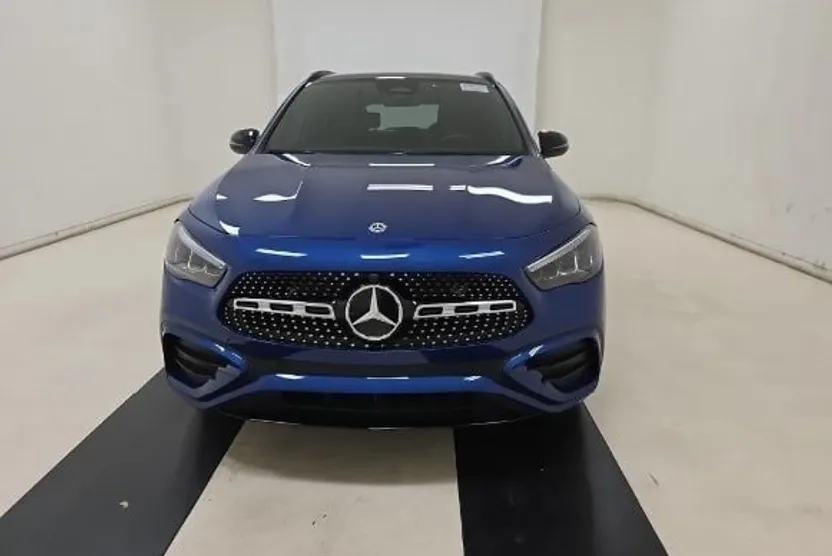 2024 Mercedes Benz GLA 250 photo 1