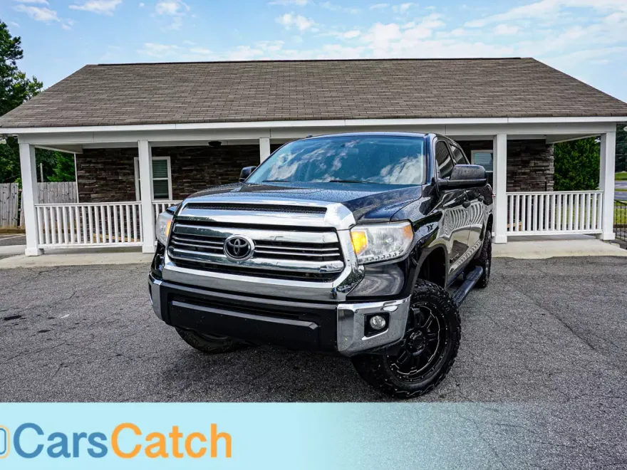 2017 Toyota Tundra SR5 photo 1