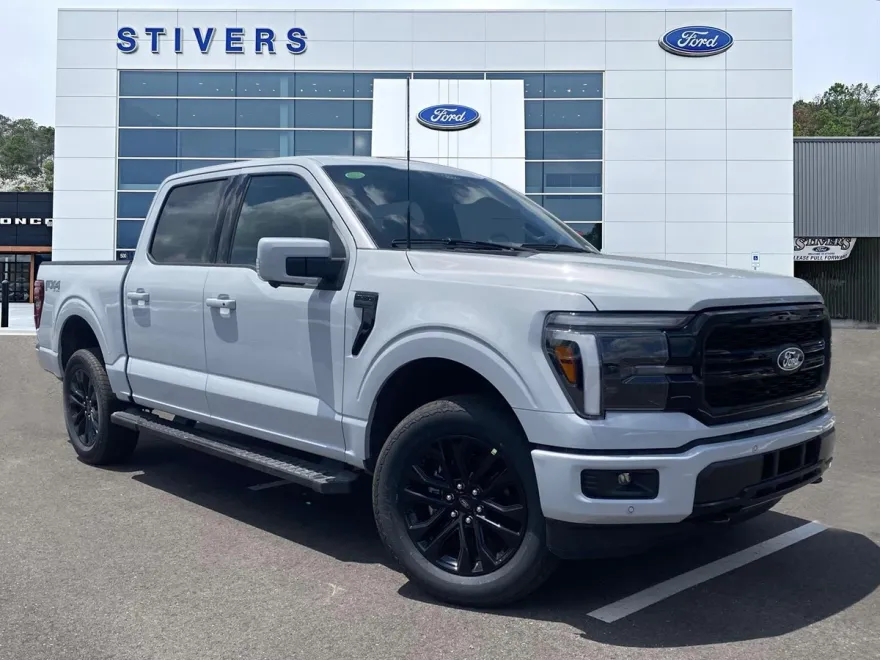 2025 Ford F-150 Lariat photo 1
