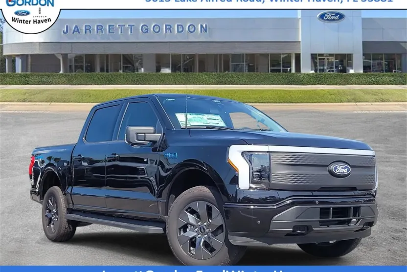 2025 Ford F-150 Lightning photo 1