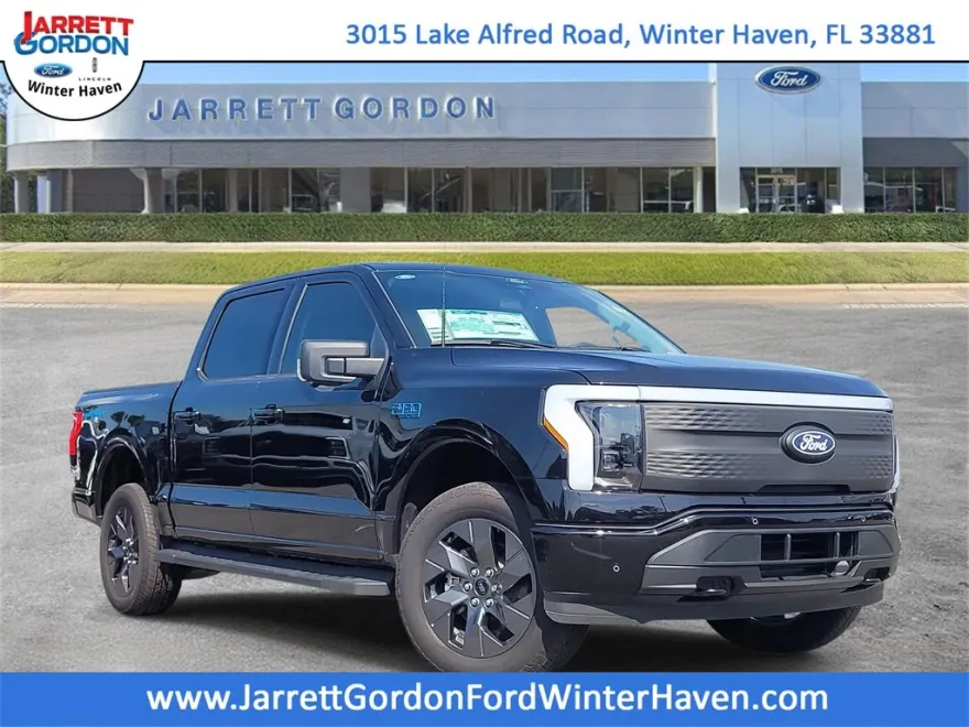 2025 Ford F-150 Lightning photo 1
