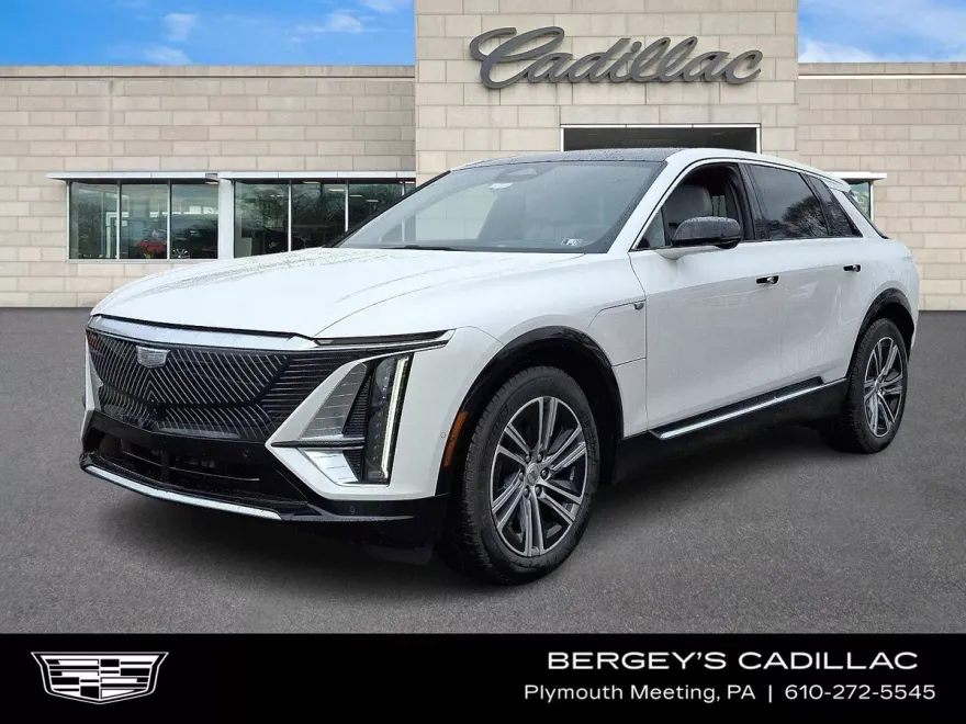2025 Cadillac Lyriq Luxury photo 1