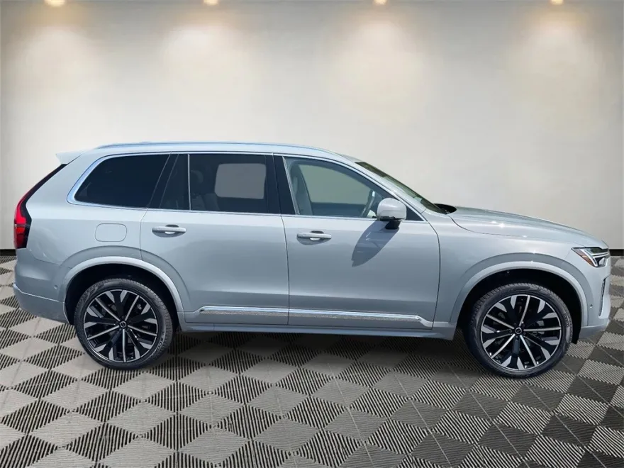 2026 Volvo XC90 photo 1
