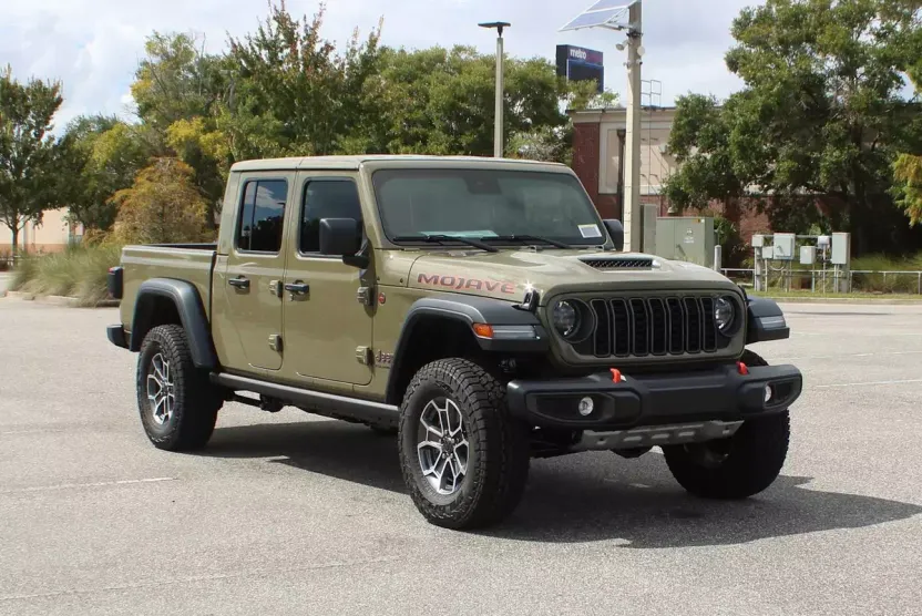 2025 Jeep Gladiator Mojave photo 1