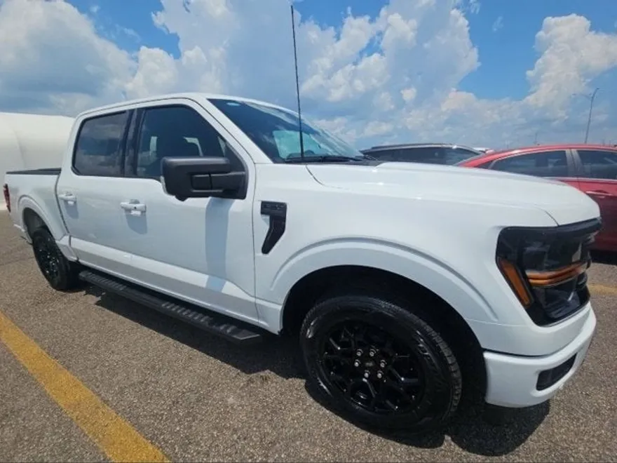 2024 Ford F-150 XLT photo 1