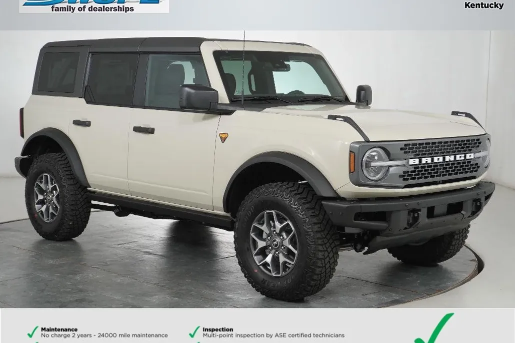 2025 Ford Bronco Badlands photo 1