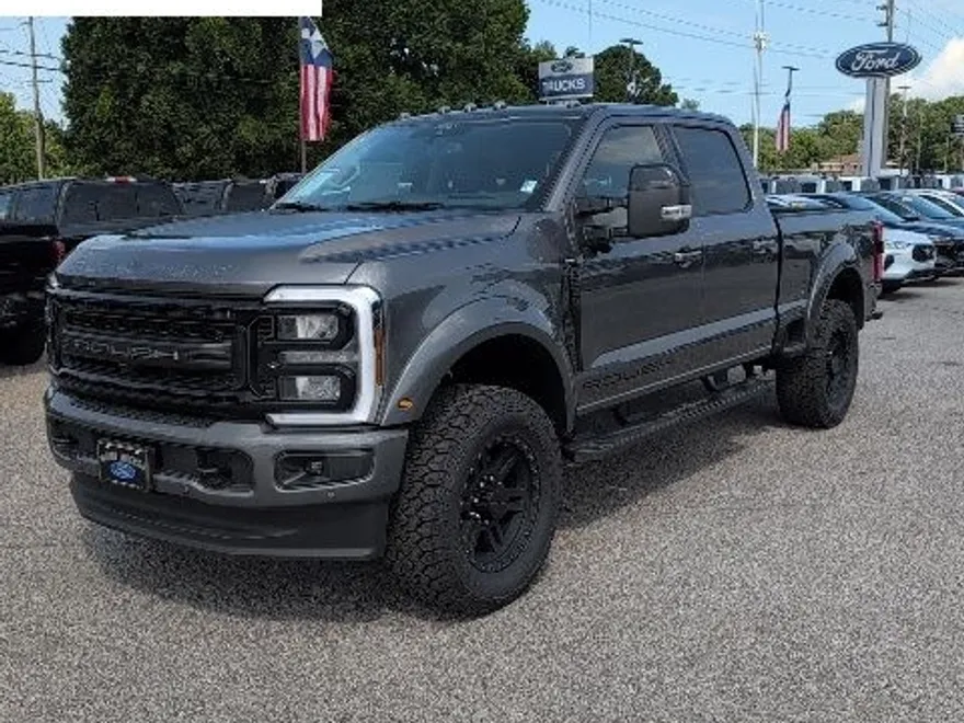 2025 Ford F-250 photo 1