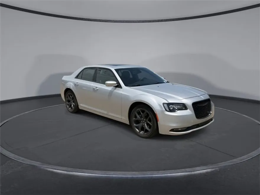 2023 Chrysler 300 S photo 1