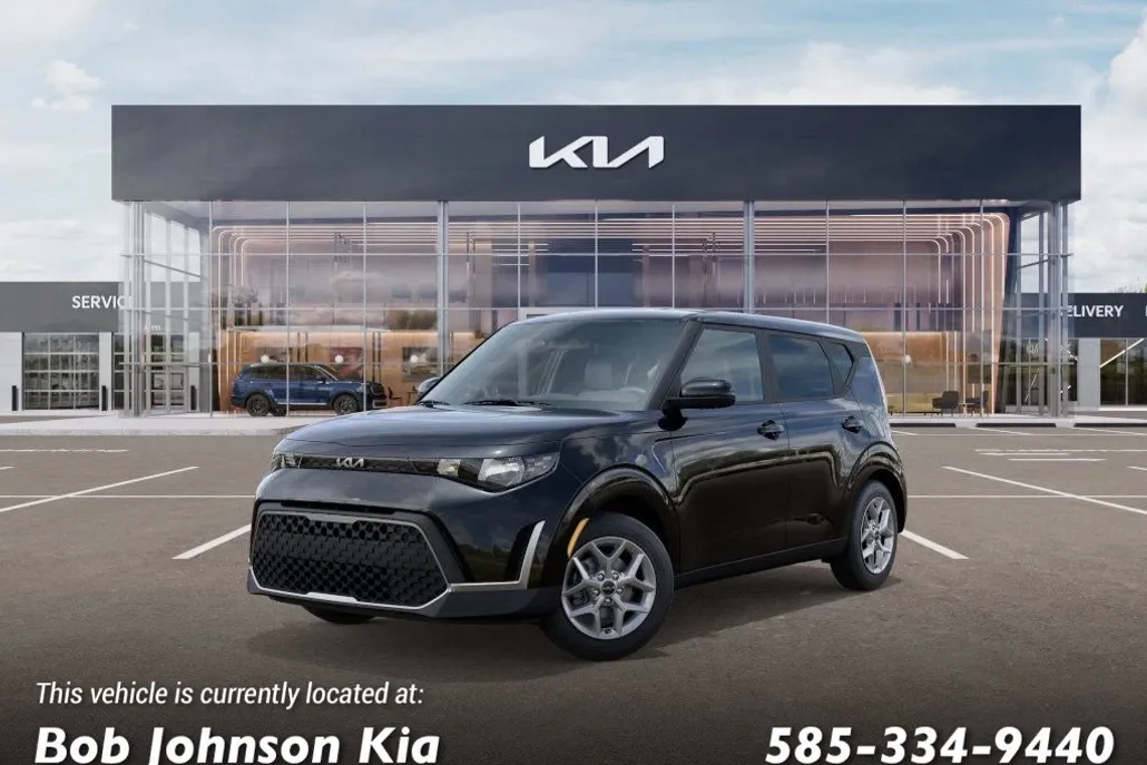 2025 Kia Soul LX photo 1
